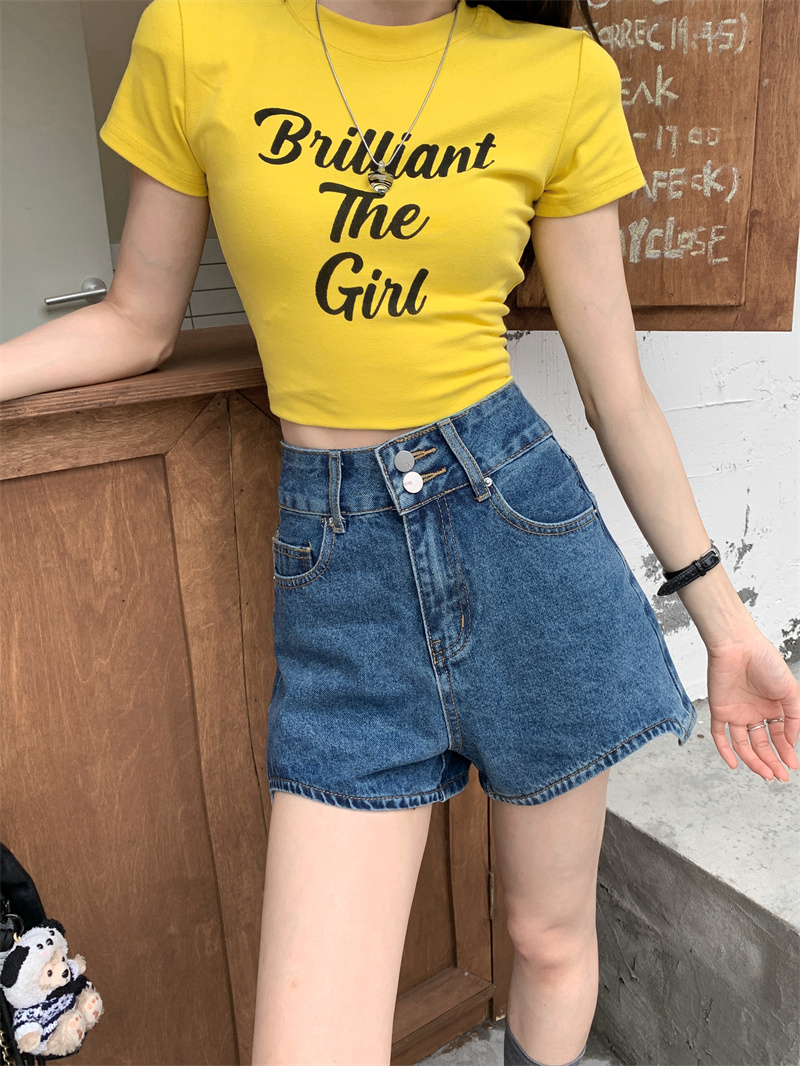 Shorts Denim Frayed - กางเกงยีนส์ขาสั้นสีน้ำเงินสำหรับผู้หญิง สไตล์เกาหลี ซัมเมอร์ ฟอกและทำสีซีด ขอบรุ่ย เอวสูง