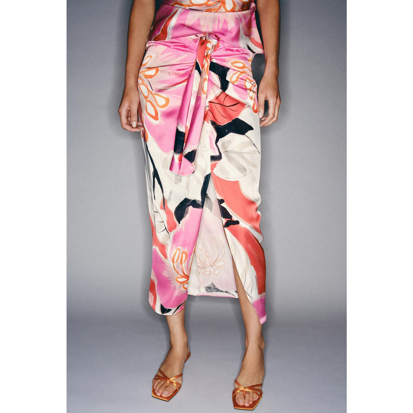 ชุดเซ็ตสำหรับผู้หญิง ประกอบด้ว - Midi Skirt Floral บทวิจารณ์และราคา